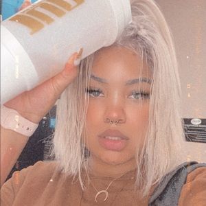 Meet your Posher, Le Jin!